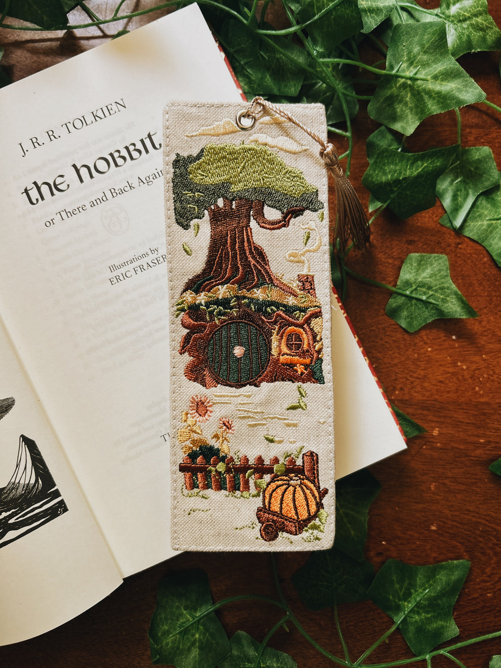 A Halfling's Life | Brodert Bokmerke