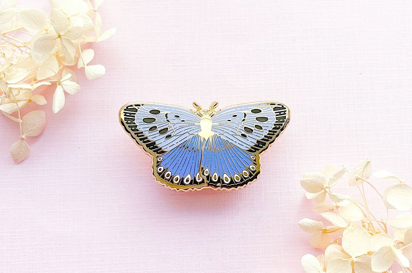 Emalje Pin | Large Blue Butterfly - Tea & Fables