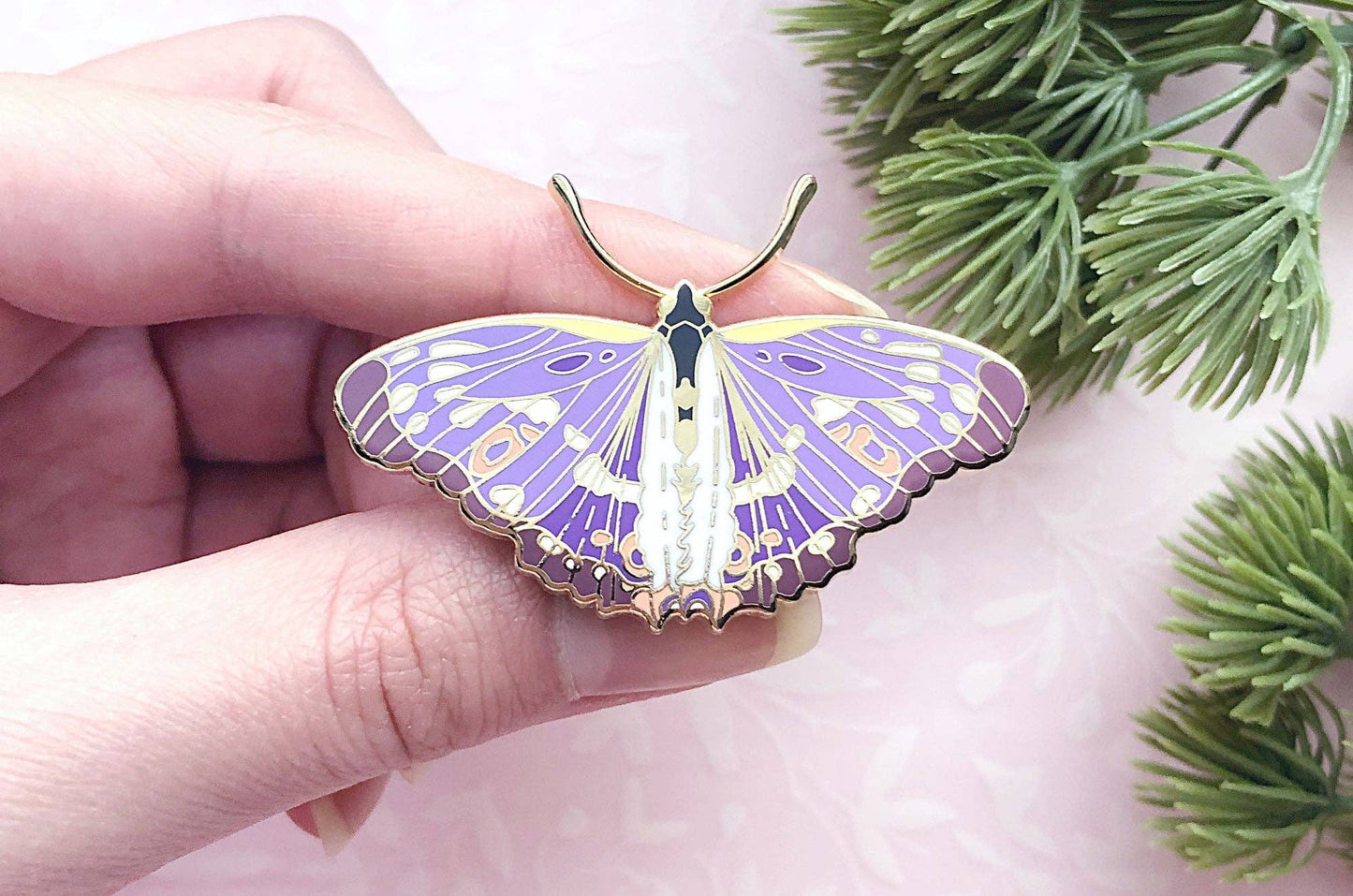 Emalje Pin | Lesser Purple Emperor Butterfly - Tea & Fables