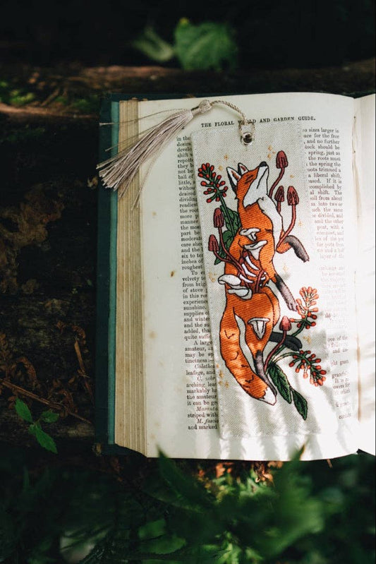 Autumn Fox | Brodert Bokmerke